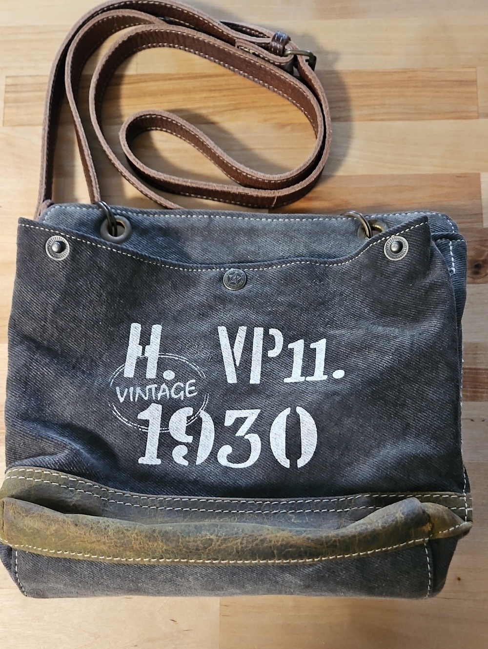 Myra Bag Tote Purse Crossbody